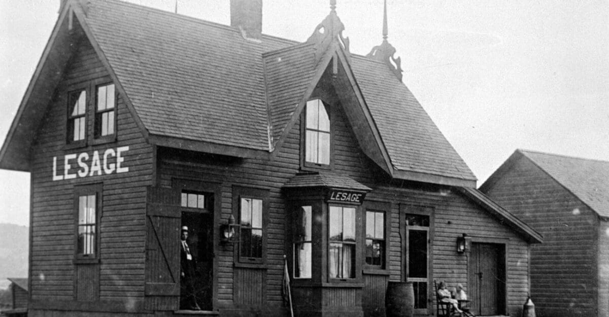 Gare de Lesage du Canadien Pacifique vers 1920 - Collection Gleason Théberge