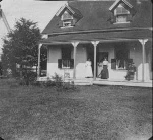 Maison McAllister (Abercrombie Cottage) vers 1915-1920 - Collection Famille McAllister