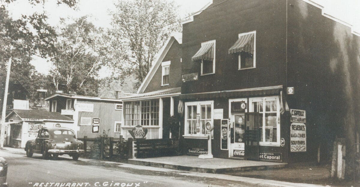 Restaurant chez Charles Giroux - Collection Guy Thibault