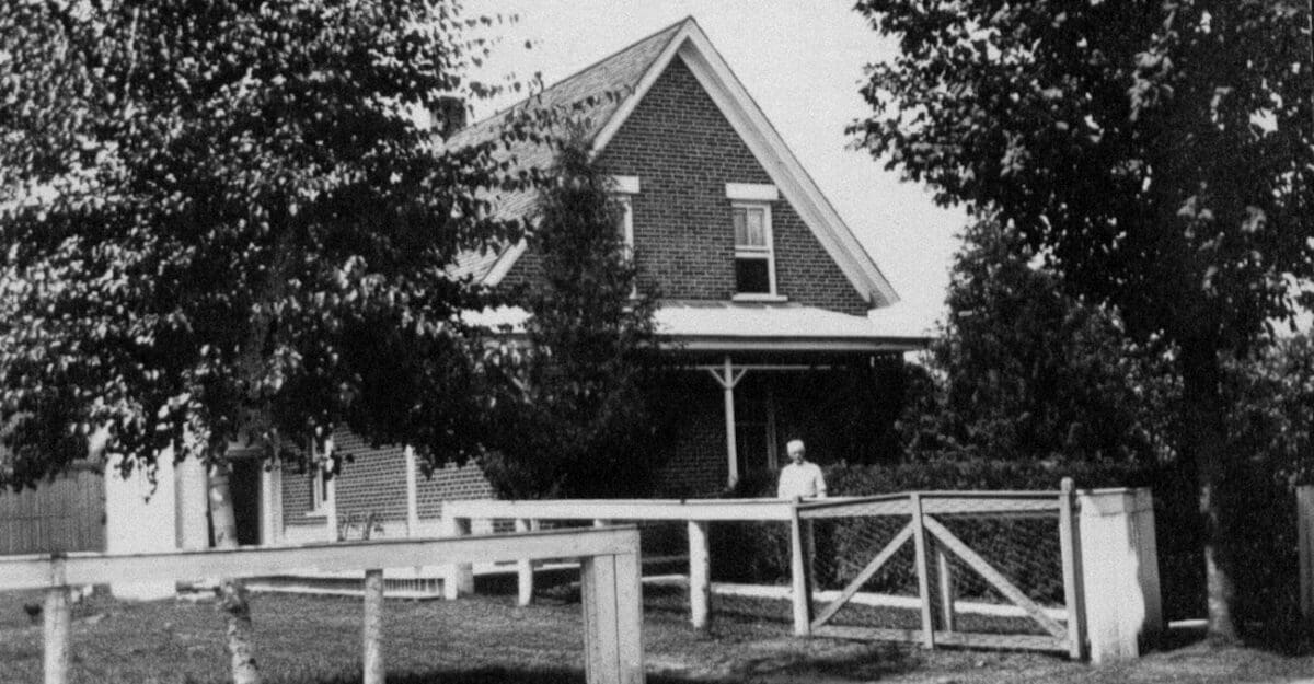 Strathcona Cottage vers 1911 - Collection Françoise Desnoyers / Famille McAllister