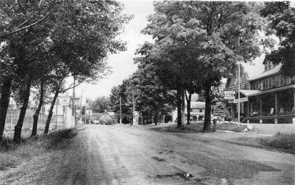 Manoir des Monts sur la rue Principale