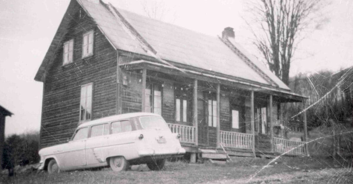 Maison de Ferdinand Brosseau en septembre 1955 - Collection Famille Brosseau