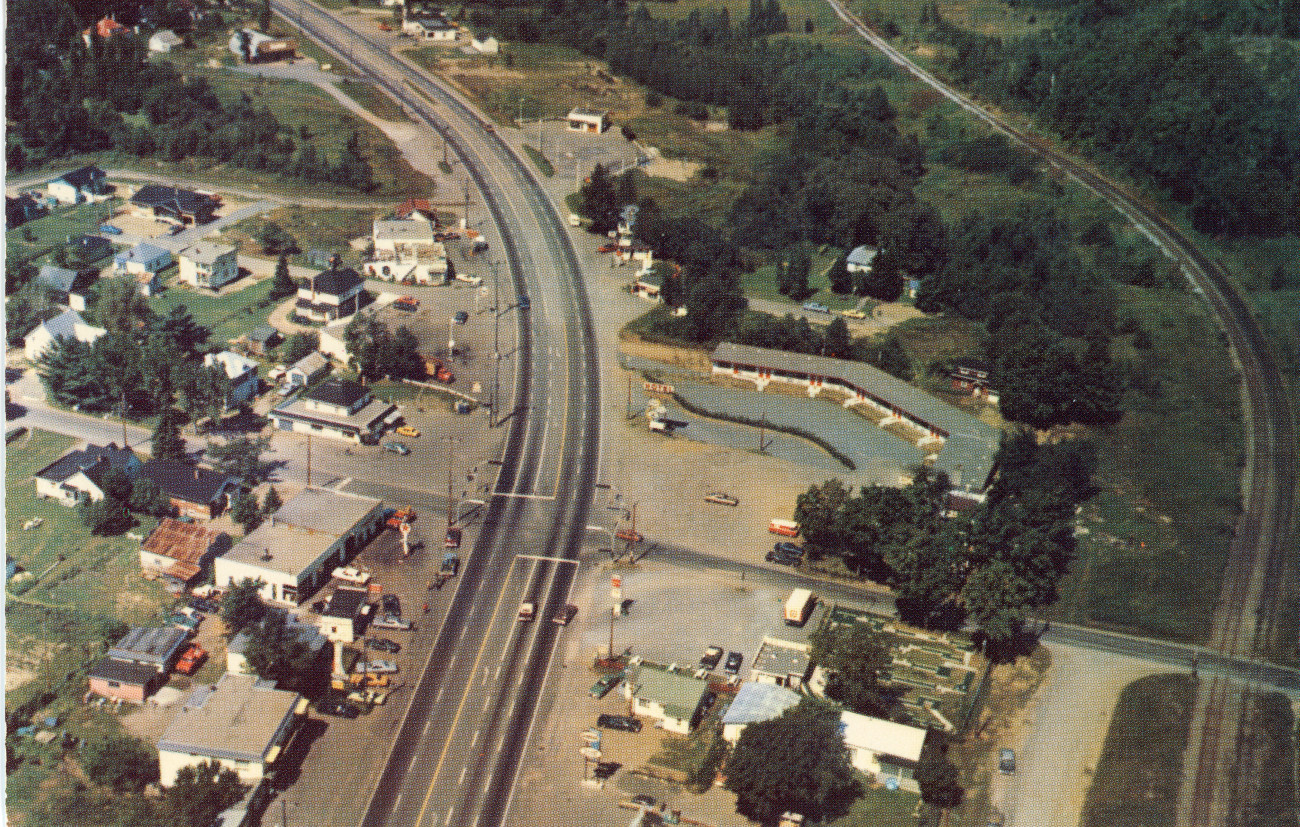 Intersection de la route 117 et de la rue de la Station à Prévost avant 1998 - Collection Sheldon Segal