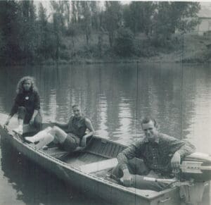 En chaloupe sur le lac Cyr - Collection Vivianne Raymond