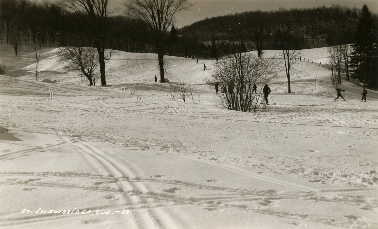 Le câble du remonte-pente après 1933 sur la terre de Ménasippe Richer - Collection Guy Thibault - © Ludger Charpentier