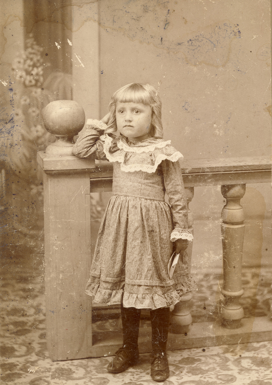 Annette Dagenais, fille de Rose Lacasse et d'Arthur Dagenais - Collection Famille Dagenais