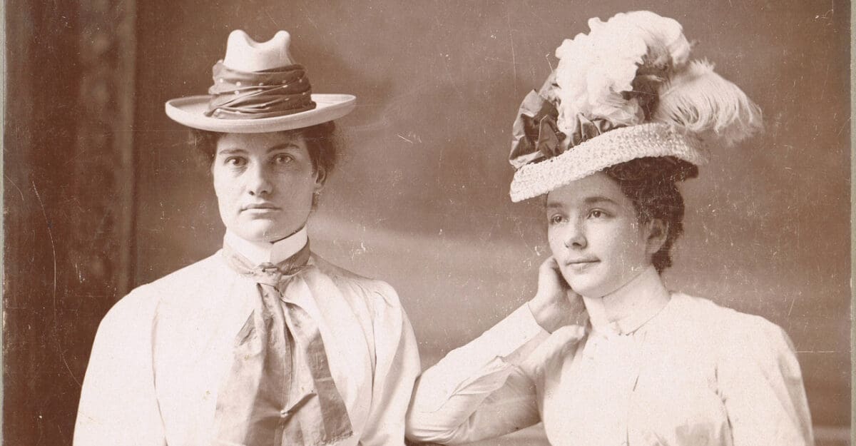 Femmes non identifiées, entre 1890 et 1910 - Collection Famille Brosseau
